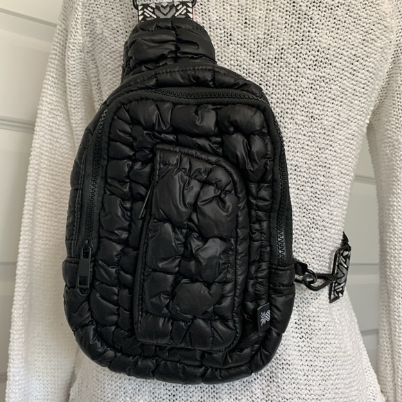 SIMPLY SOUTHERN Black Quilted Crossbody Bag - Picture 2 of 7